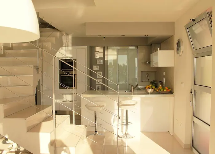 Apartment Marer
