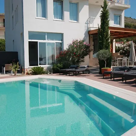 Marer Apartment