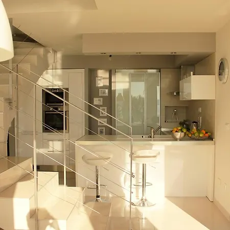 Apartment Marer
