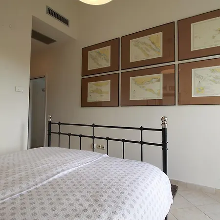 Marer Apartment