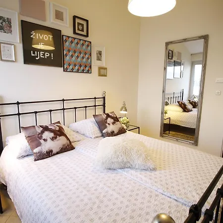 Marer Apartment