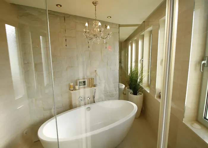 아파트 Marer 트로기르